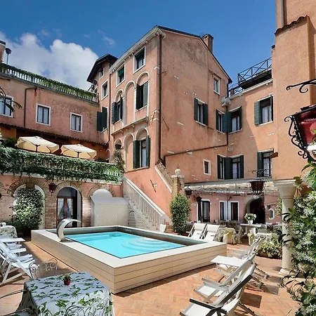Roulette 4 Hotel 4*