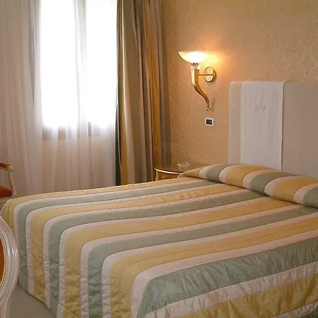 Roulette 4 4* Venezia